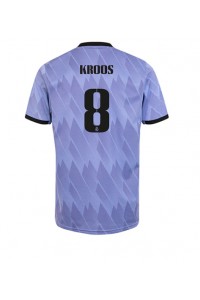 Fotbalové Dres Real Madrid Toni Kroos #8 Venkovní Oblečení 2022-23 Krátký Rukáv